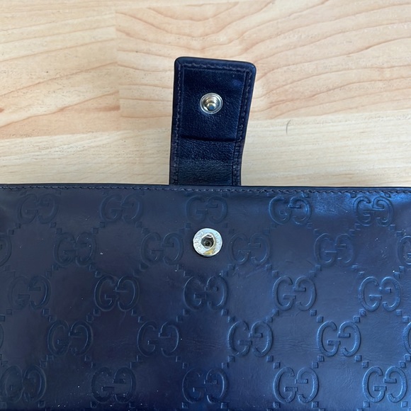 Authentic Gucci Leather Wallet - Picture 4 of 14